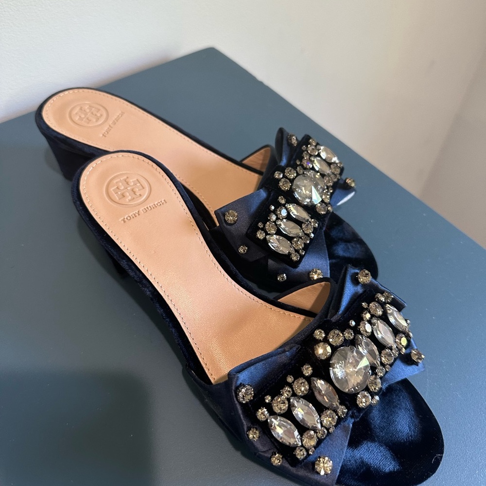Tory Burch velvet navy slippers size 8